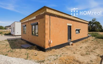 HOMreal.sk_MODERNÝ 4-IZBOVÝ BUNGALOV | SLOVENSKÁ NOVÁ VES | POZEMOK 508 m² | ÚŽITKOVÁ PLOCHA 120 m²
