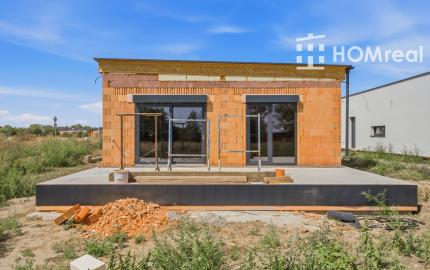 HOMreal.sk_MODERNÝ 4-IZBOVÝ BUNGALOV | SLOVENSKÁ NOVÁ VES | POZEMOK 508 m² | ÚŽITKOVÁ PLOCHA 120 m²