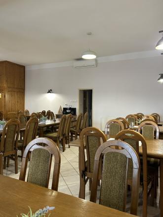 HOMreal.sk | Na predaj: zrekonštruovaná budova obchodu a služieb s 2-izbovým domom – ideálne spojenie podnikania a bývania - fotografia 11