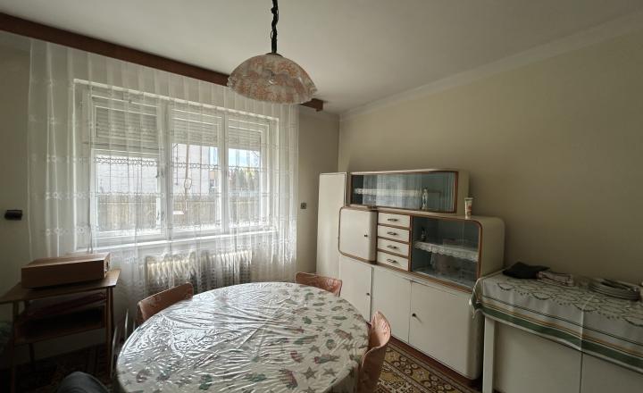 HOMreal.sk |  Rodinný dom na predaj Malženice – veľký pozemok, garáž, ideálny na rekonštrukciu - fotografia 6
