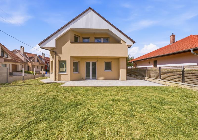 HOMreal.sk |  5 izbová novostavba s garážou v Ružindole pri Trnave – komfortné bývanie v pokojnej lokalite