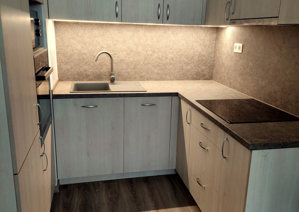 HOMreal.sk |  na prenájom moderný 2-izbový byt v bytovom dome Arboria na Novomestskej ulici.